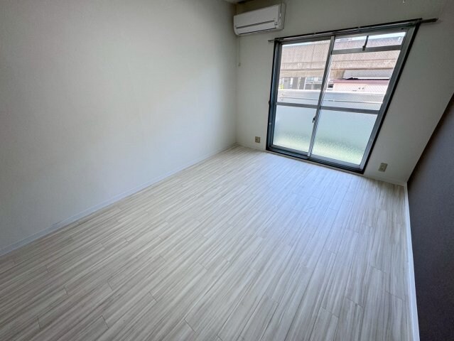 シャトラン弓木三番館の物件内観写真