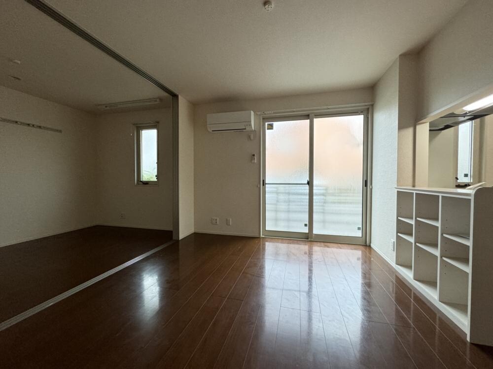 ミナスティリスの物件内観写真