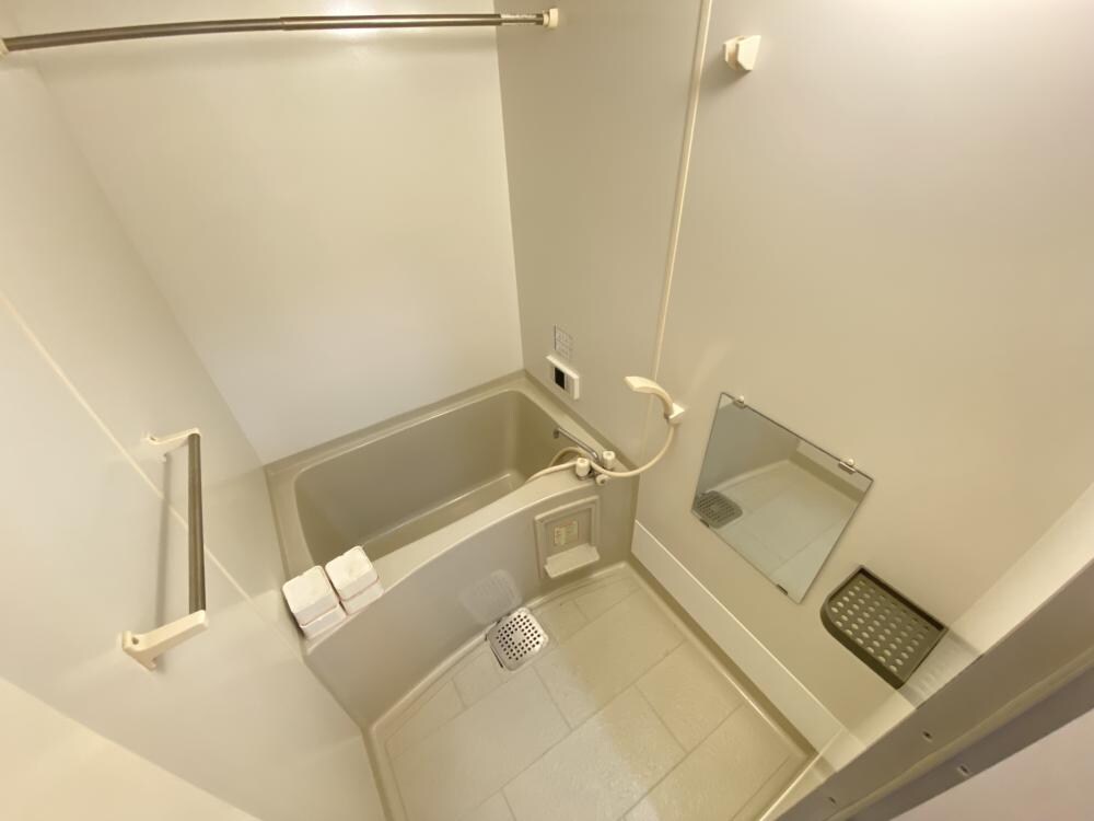 ライフランドスケープA棟の物件内観写真