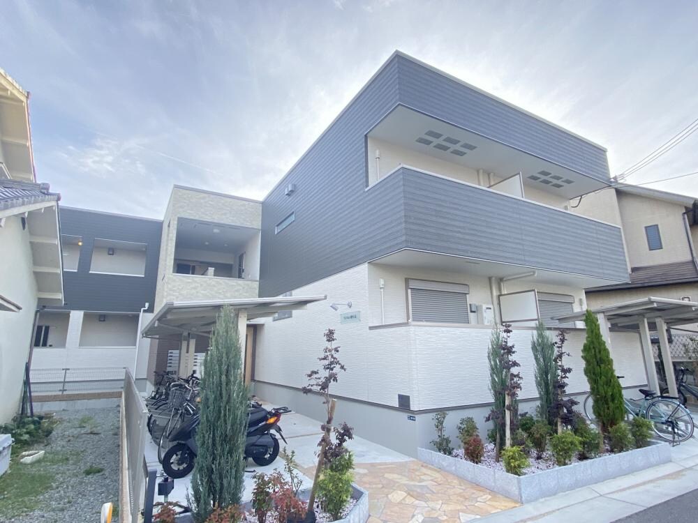 フジパレス伊孑志の物件外観写真