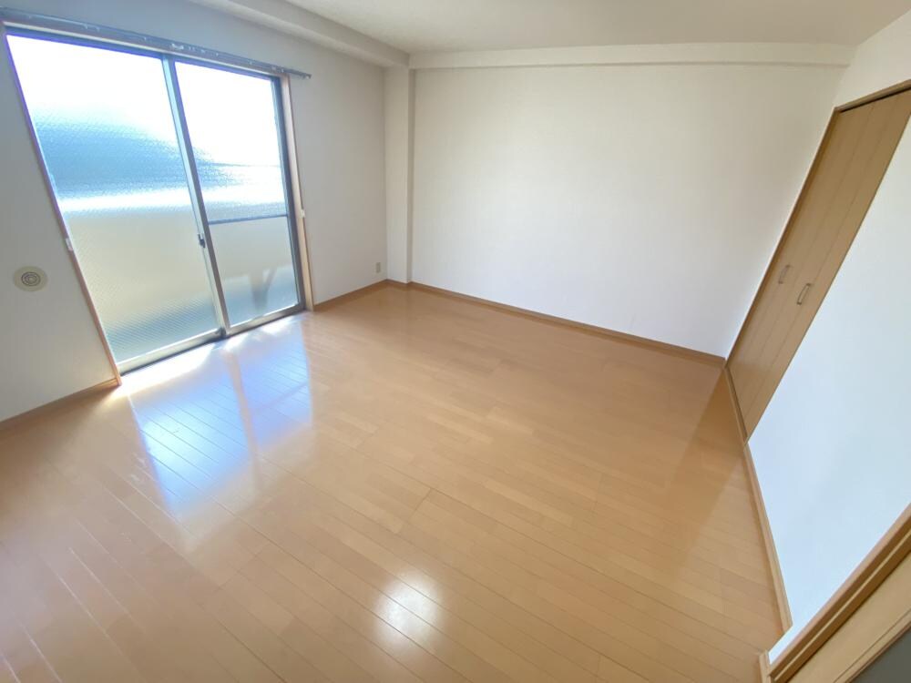 アンプルールフェールフリージアの物件内観写真