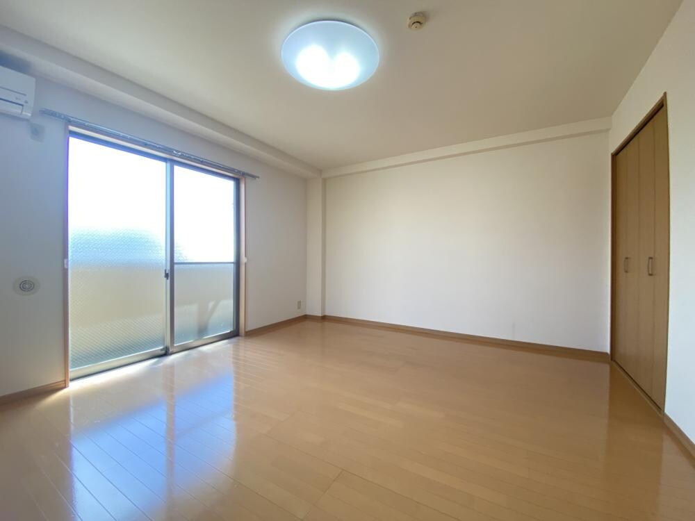 アンプルールフェールフリージアの物件内観写真