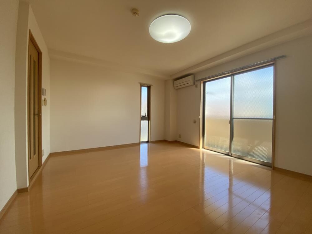 アンプルールフェールフリージアの物件内観写真