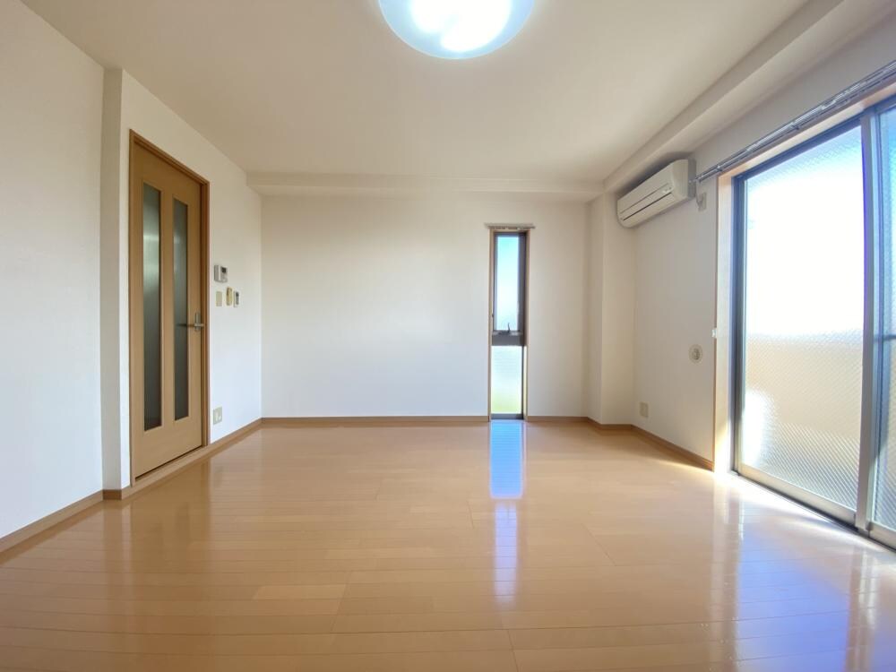 アンプルールフェールフリージアの物件内観写真