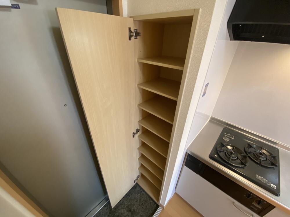 アンプルールフェールフリージアの物件内観写真