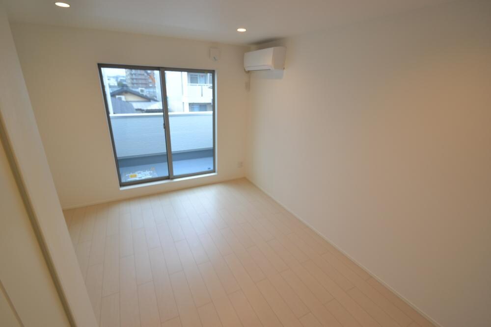 LOTUS Tsukaguchi2の物件内観写真