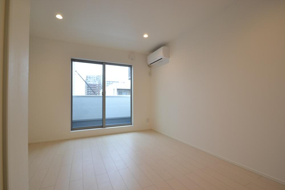 LOTUS Tsukaguchi2の物件内観写真