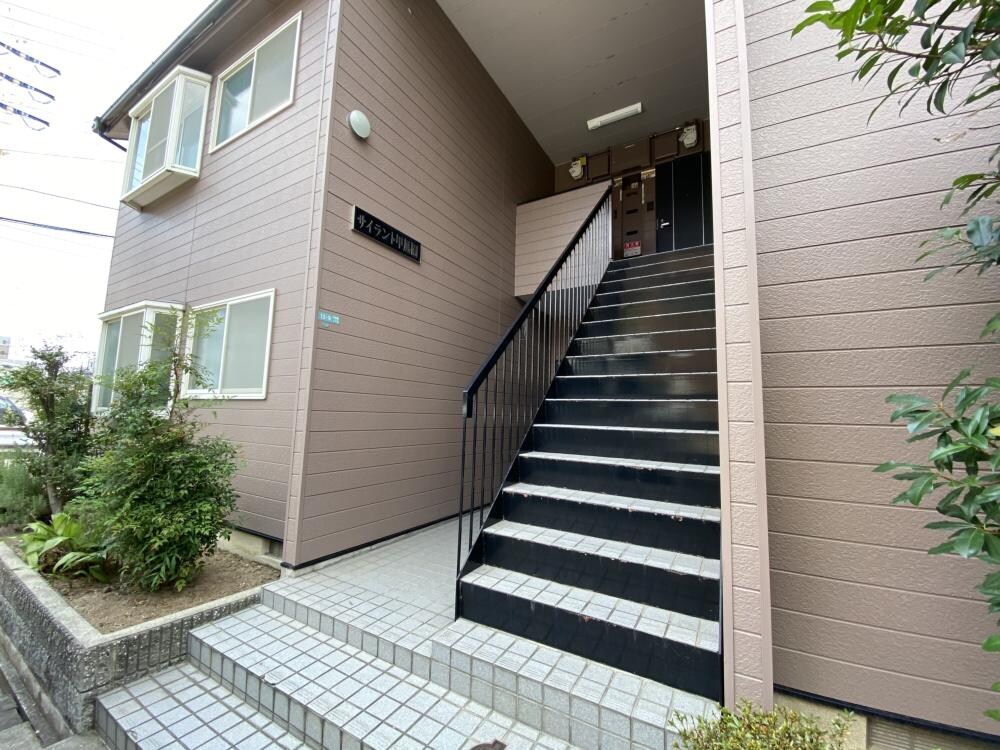 サイラント甲風園の物件外観写真