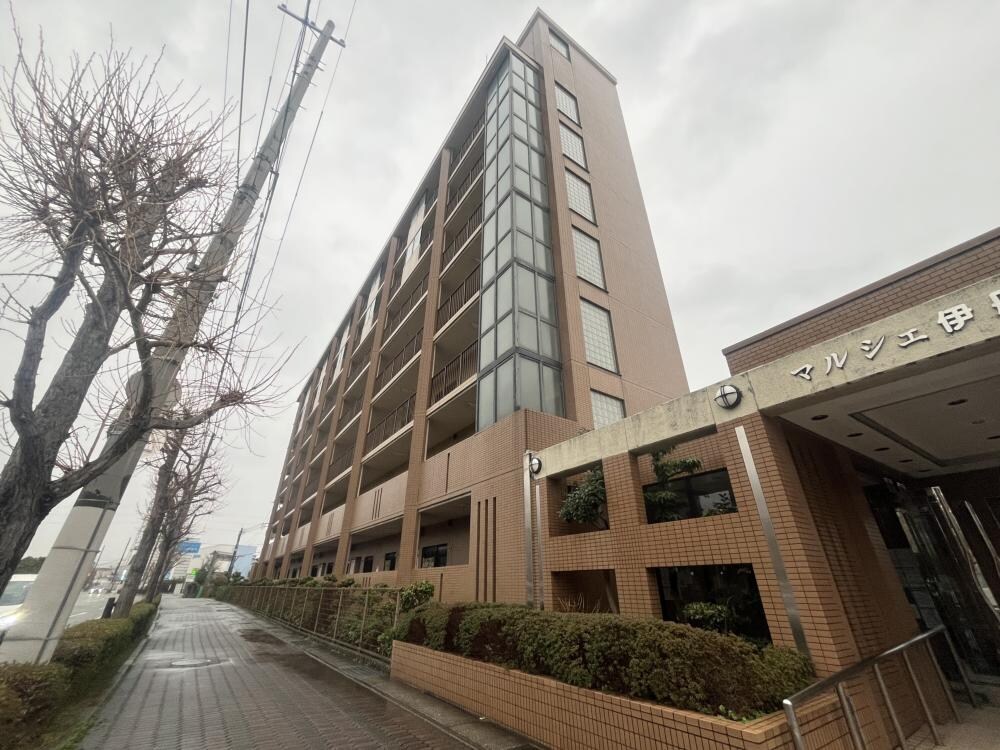 マルシェ伊丹の物件外観写真