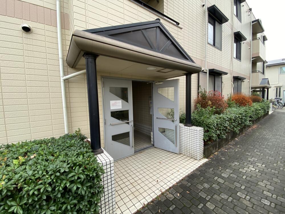 メゾン鈴原の物件外観写真