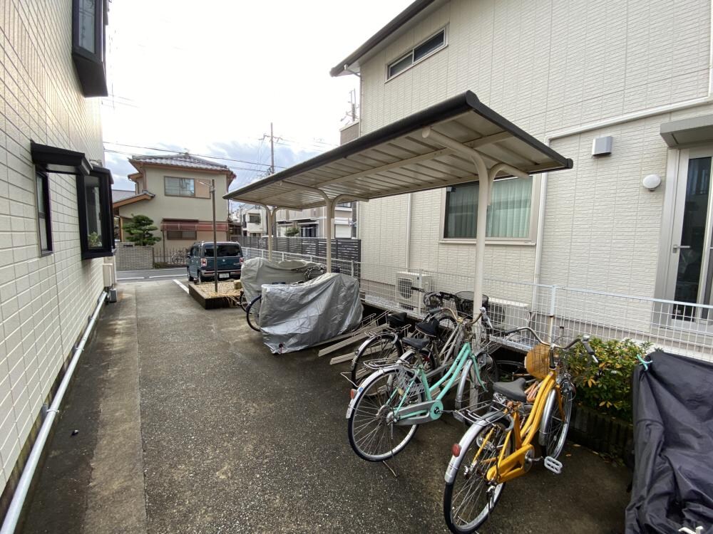 メゾン鈴原の物件外観写真