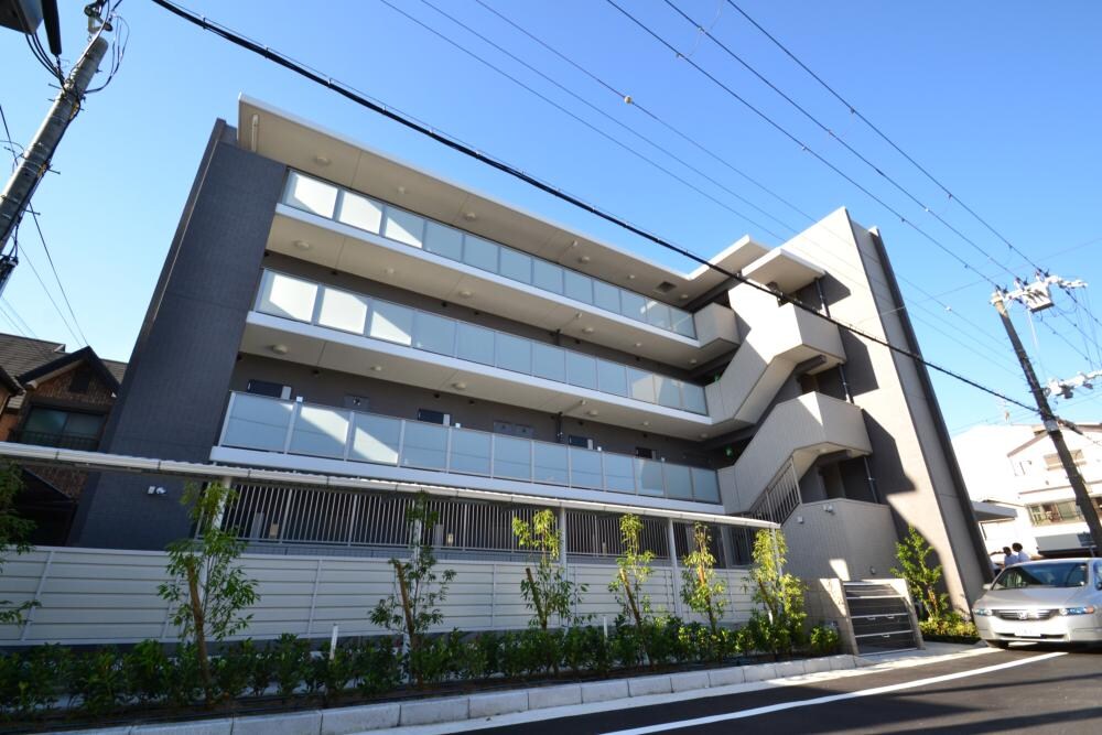 グランリールの物件外観写真