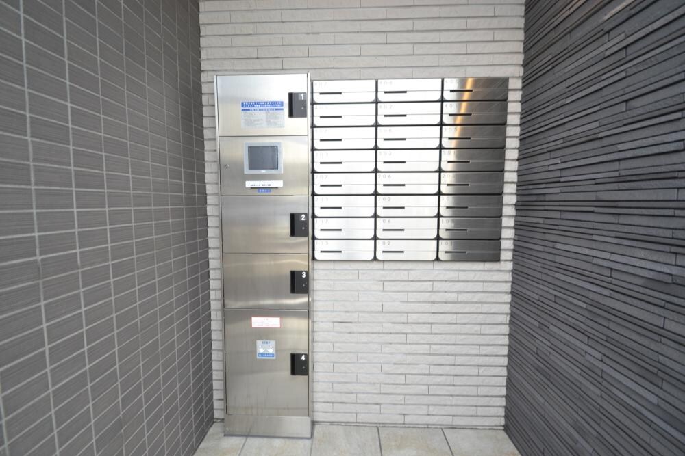 グランリールの物件外観写真