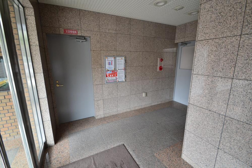 プラマー2番館の物件外観写真