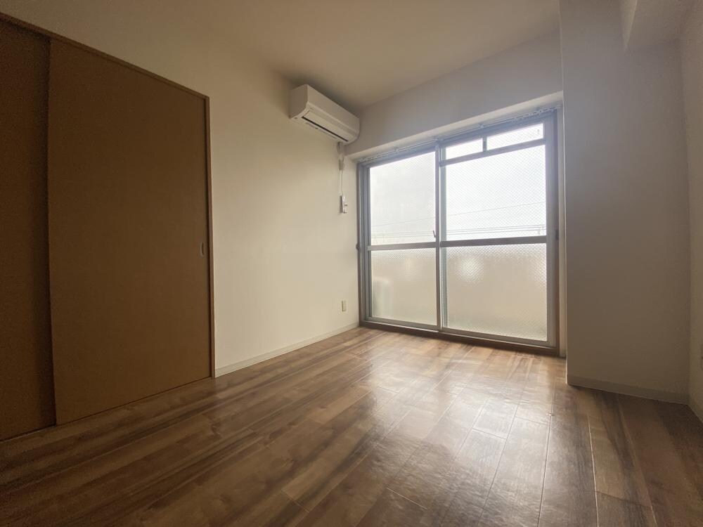 Y’sコート蘭びっくの物件内観写真