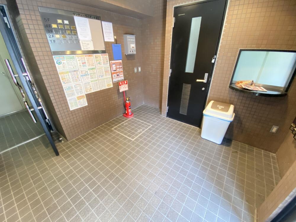 ダンディライオン西宮2の物件外観写真