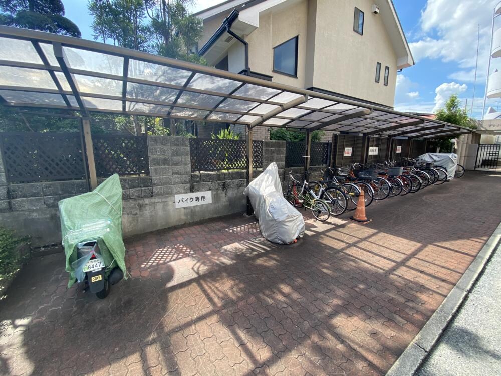 グロリオーサ門戸の物件外観写真