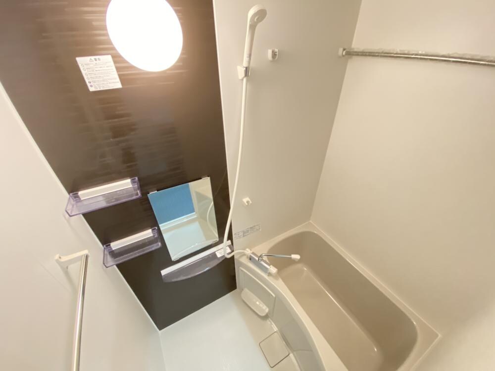 ドエル小松SOUTHの物件内観写真