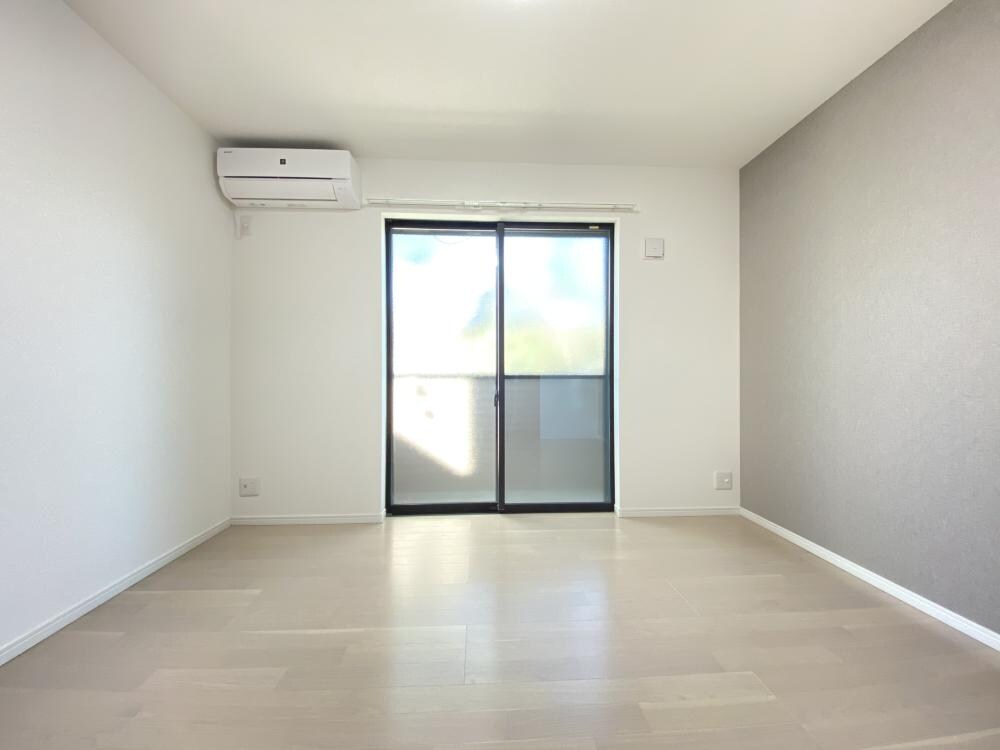 ドエル小松SOUTHの物件内観写真