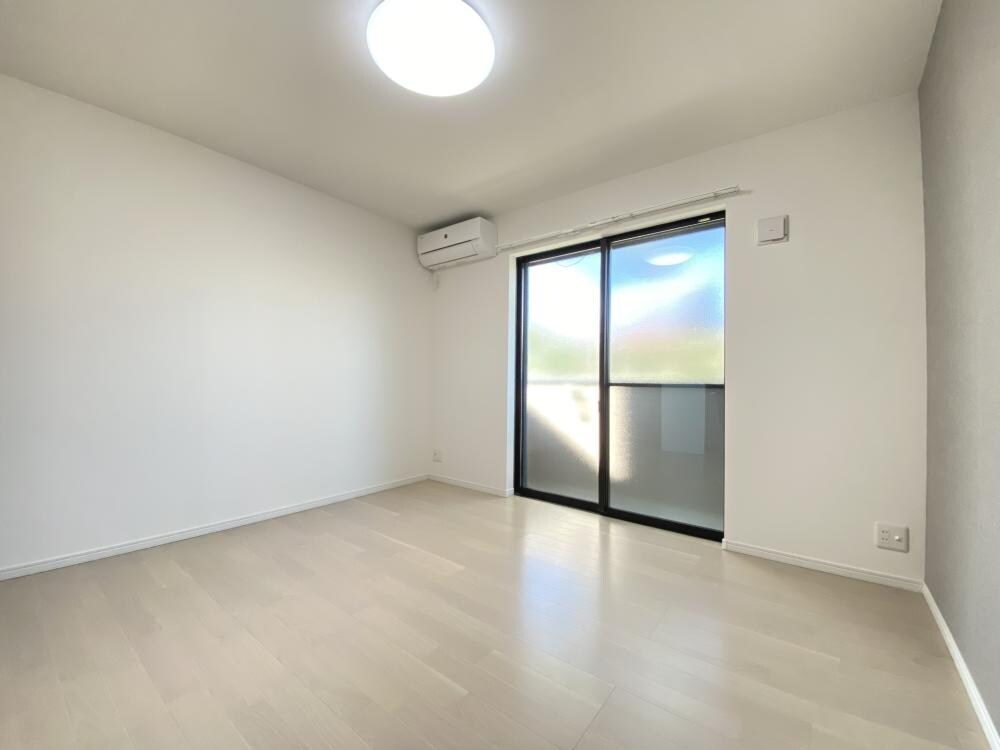 ドエル小松SOUTHの物件内観写真