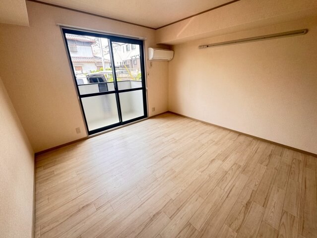 ハイネス岡本の物件内観写真