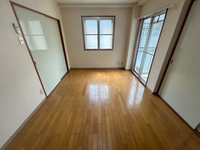 グリーン本山の物件内観写真