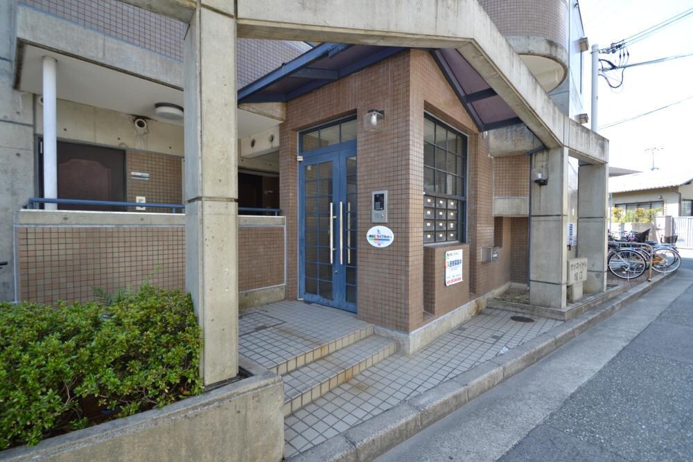 サンロイヤル塚口の物件外観写真