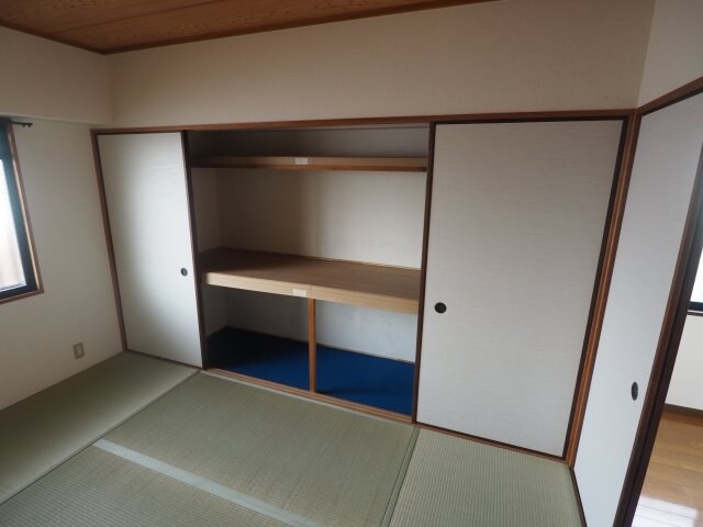 ハイネス岡本の物件内観写真