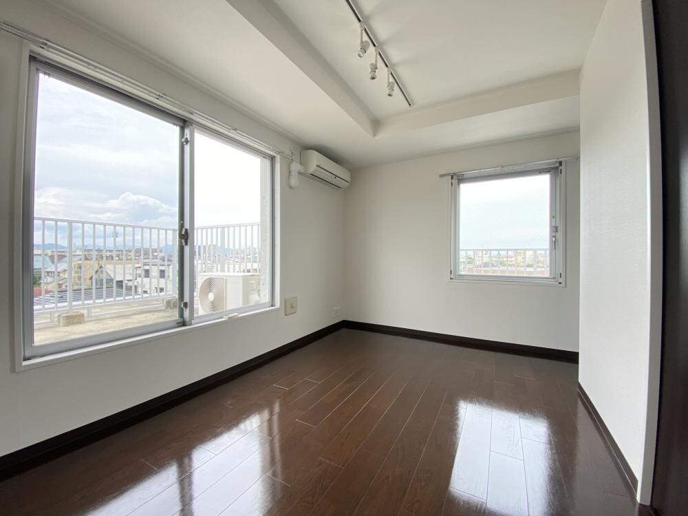 レジディア甲東園の物件内観写真