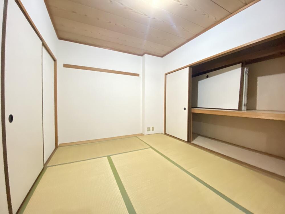 白鷹松下町マンションの物件内観写真