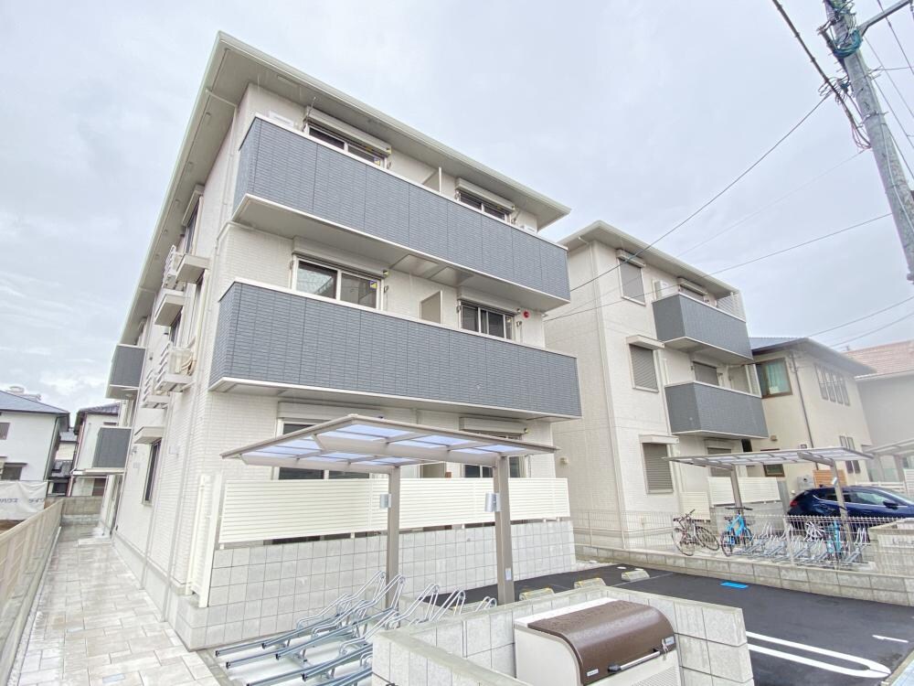 ヴェラロホの物件外観写真