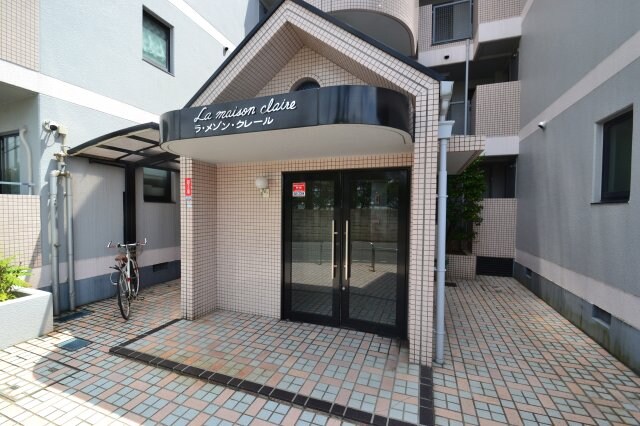 ラ・メゾンクレールの物件外観写真