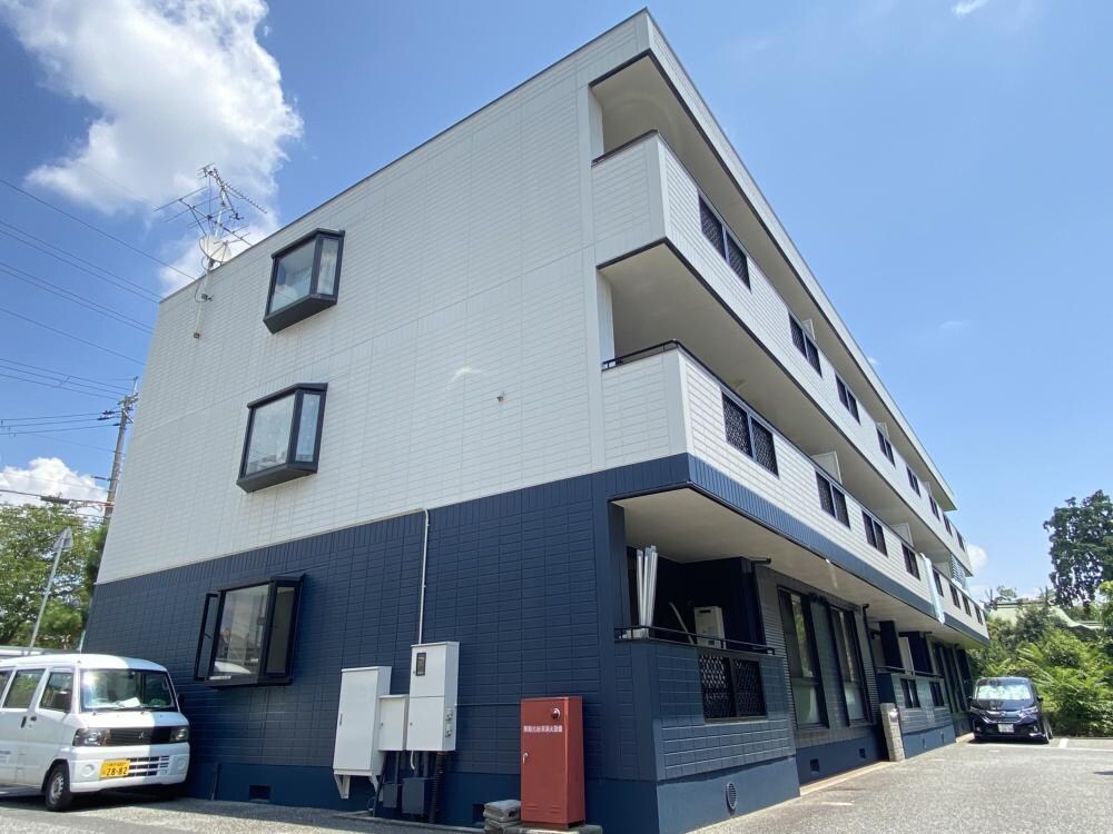 ファミール池尻の物件外観写真