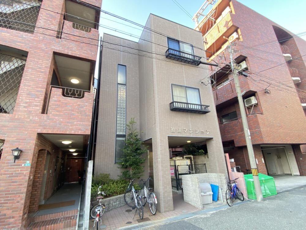 池住マンションの物件外観写真