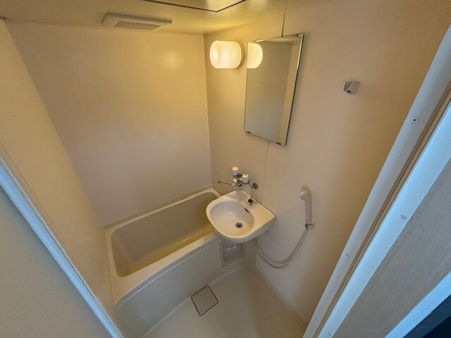 彩華4の物件内観写真