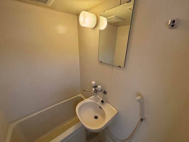 彩華4の物件内観写真