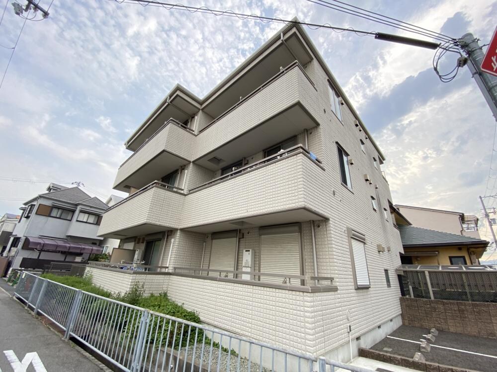 サウスコートの物件外観写真