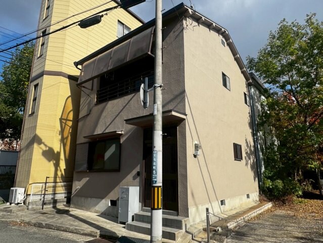 大石北町貸家の物件外観写真