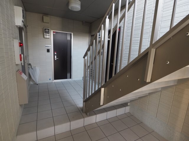 グレイスコート住吉本町の物件外観写真