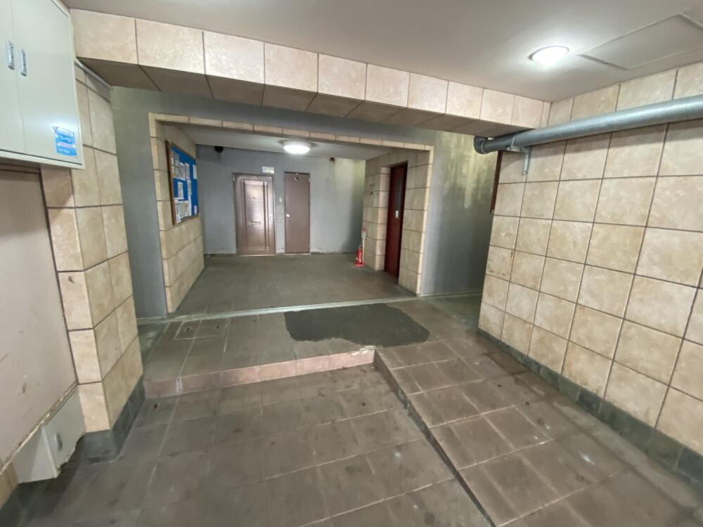 飛鳥グランドパレスの物件外観写真