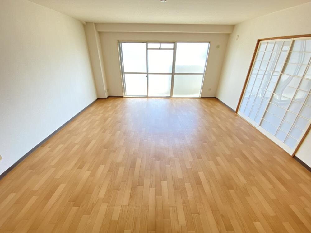 飛鳥グランドパレスの物件内観写真