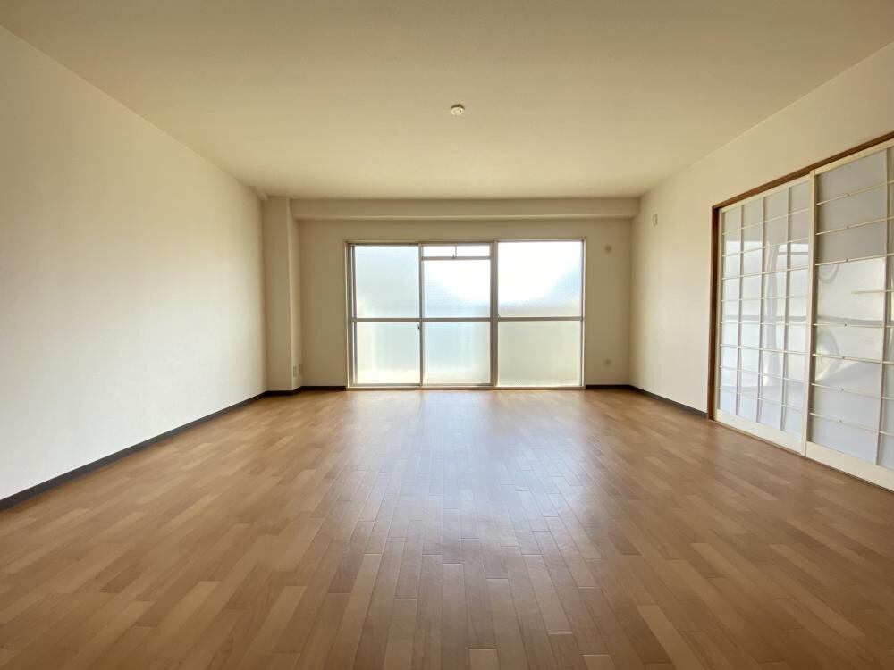 飛鳥グランドパレスの物件内観写真