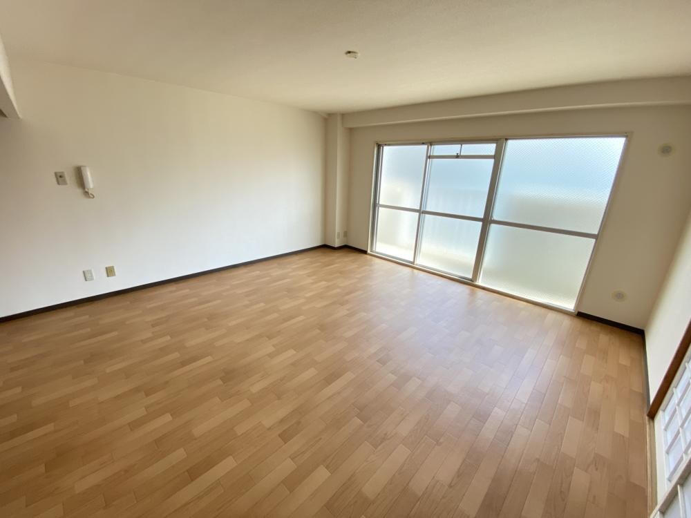 飛鳥グランドパレスの物件内観写真