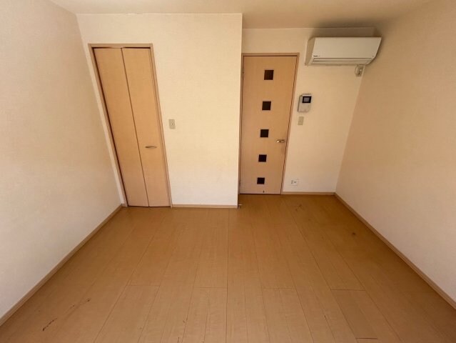 リバーハイツ B棟の物件内観写真
