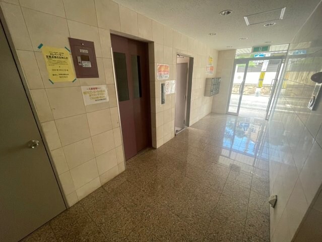 ロイヤルコート神戸岡本の物件外観写真