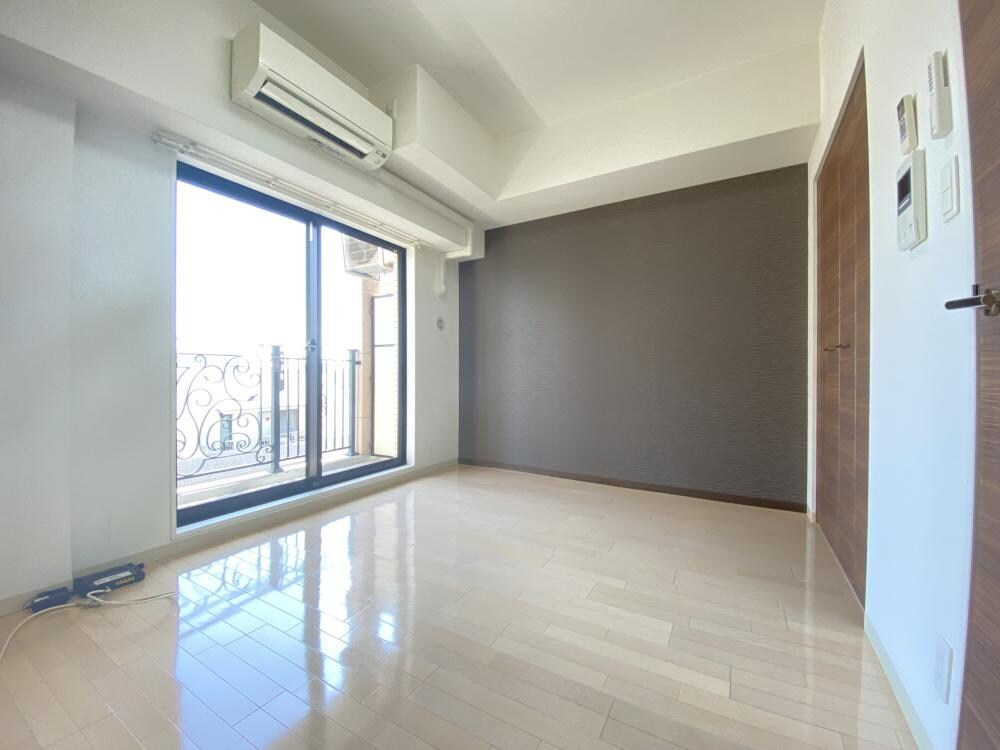 Luxe尼崎WESTの物件内観写真