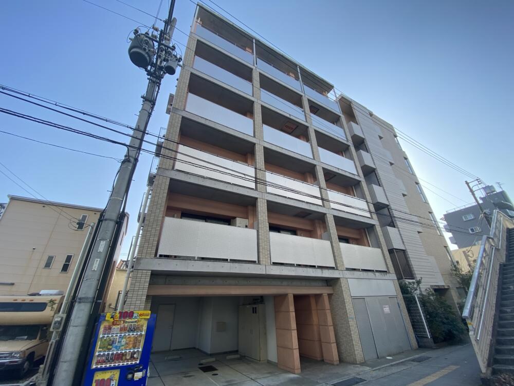 グランプラスシャトーの物件外観写真