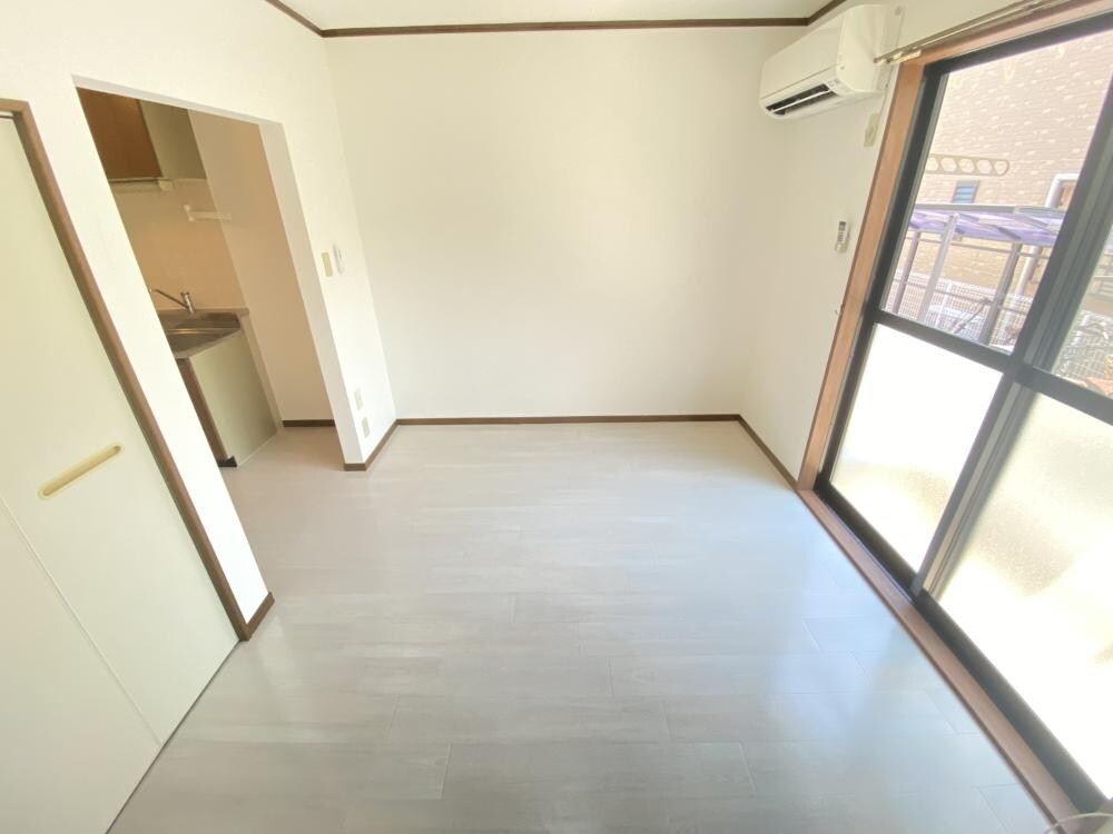 エスペーロ甲東1の物件内観写真