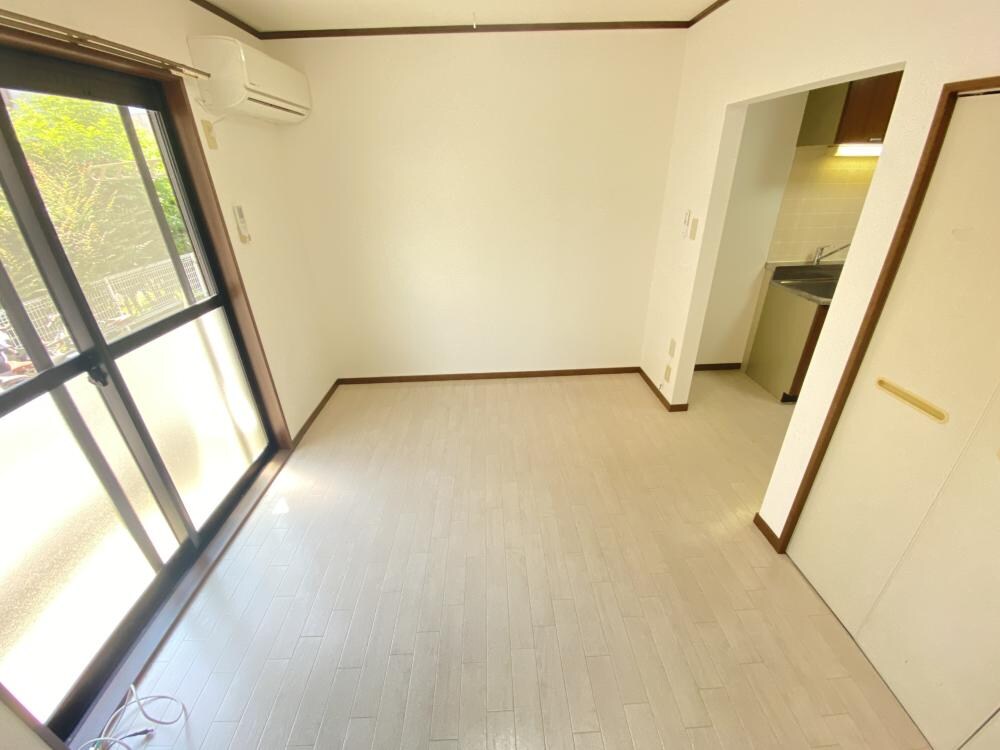 エスペーロ甲東1の物件内観写真