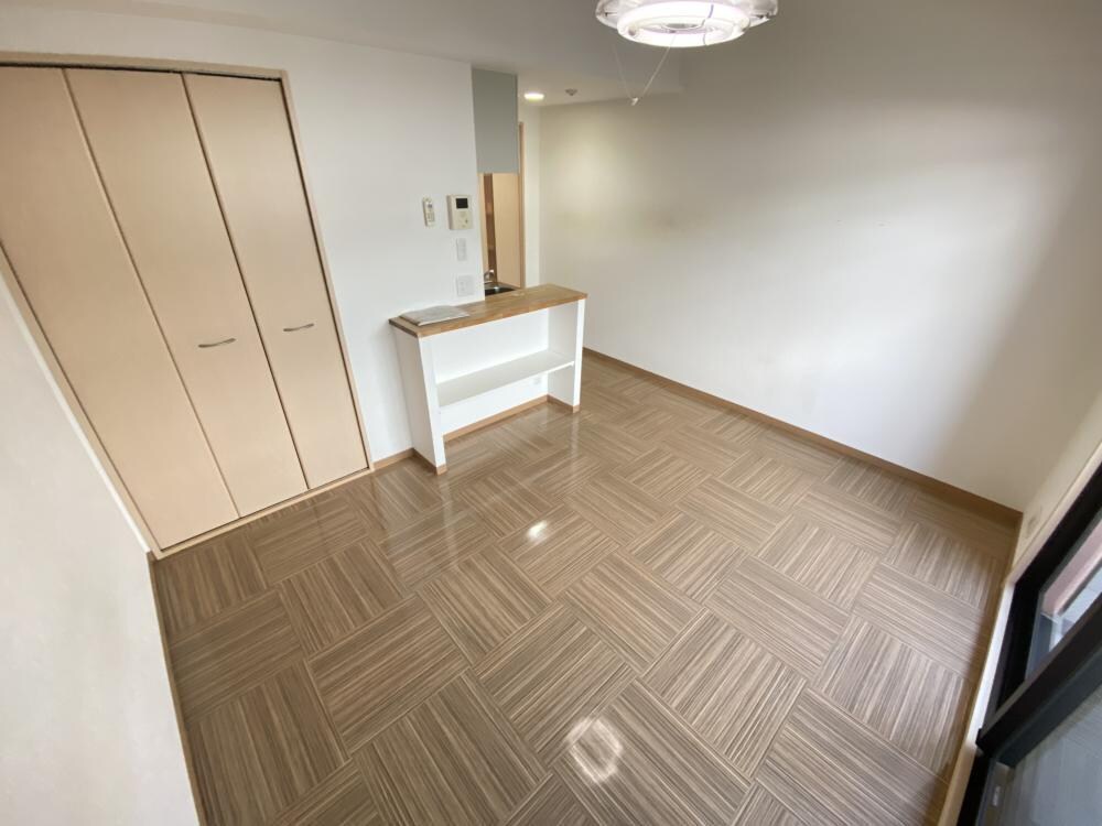 グランプラスシャトーの物件内観写真